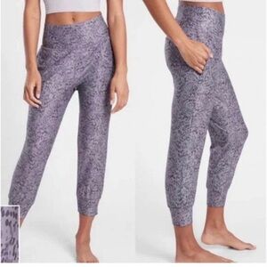 Athleta Salutation Printed Crop Jogger Pant in Tempest Violet